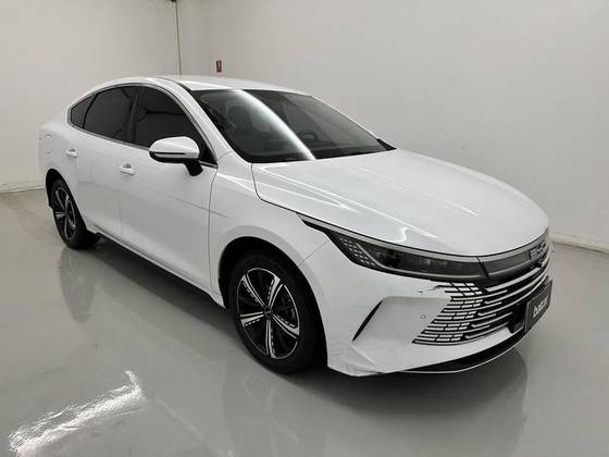 BYD KING 1.5 DM-I PHEV GS AUTOMÁTICO BYD KING 1.5 DM-I PHEV GS AUTOMÁTICO